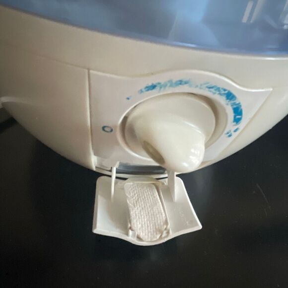 Vick’s mini humidifier 0.5 gallon filter free cool mist ultra quiet tested works - Picture 4 of 11